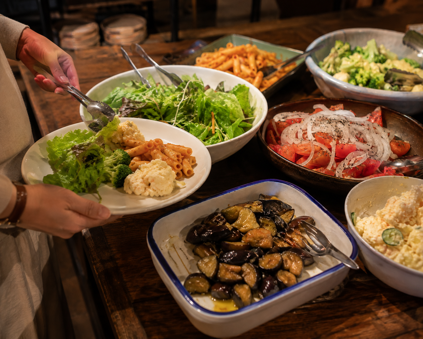 ビュッフェ料理